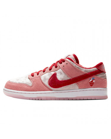 Nike SB Dunk Low StrangeLove Skateboards CT2552-800